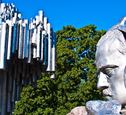 フィンランドの作曲家ジャン・シベリウスのモニュメント（ヘルシンキ）