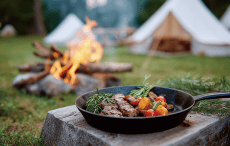 新鮮な食材をBBQにする様子