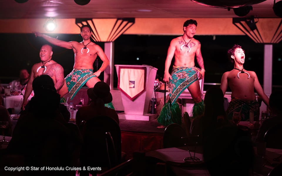 サンセット＆ナイトクルーズ　スターオブホノルル号