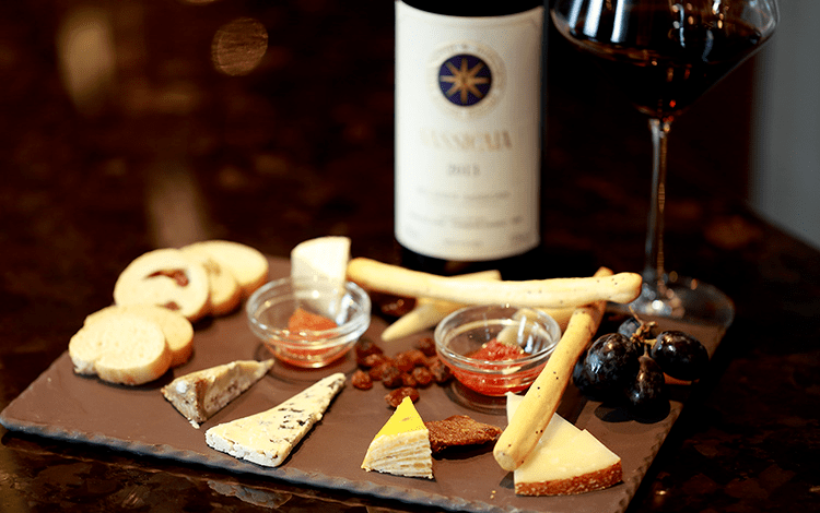 ヴェローナ ワイン＆チーズバー