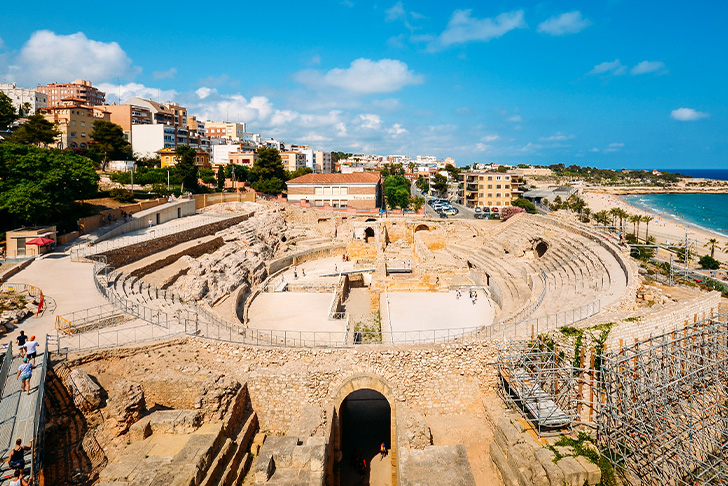 古代ローマ円形闘技場（イメージ）