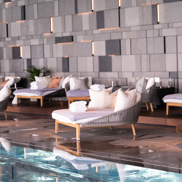 フォーシーズンズホテル東京大手町 POOL（イメージ）