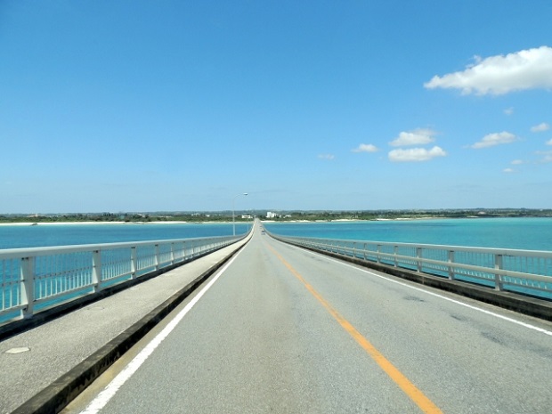 気ままな宮古島ドライブならここ ５島を巡る宮古島絶景ポイント Catchy