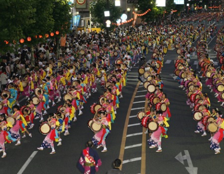 Morioka Sansa Odori Festival Reserved Seats & Walking City Tour