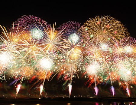 Nagaoka Fireworks: Guaranteed Access to the Heart of the Spectacle