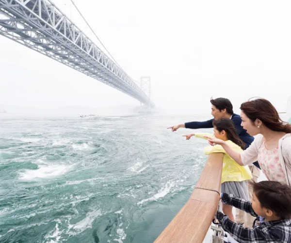 Enjoy Awa Dance Festival in Tokushima 2 Days Bus Tour