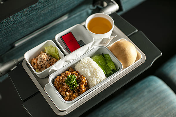 エコノミークラス機内食（イメージ）