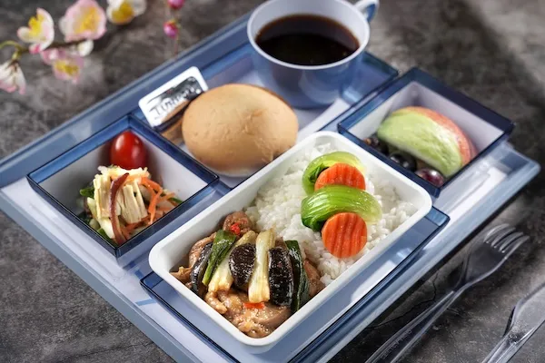 エコノミークラス機内食(イメージ)