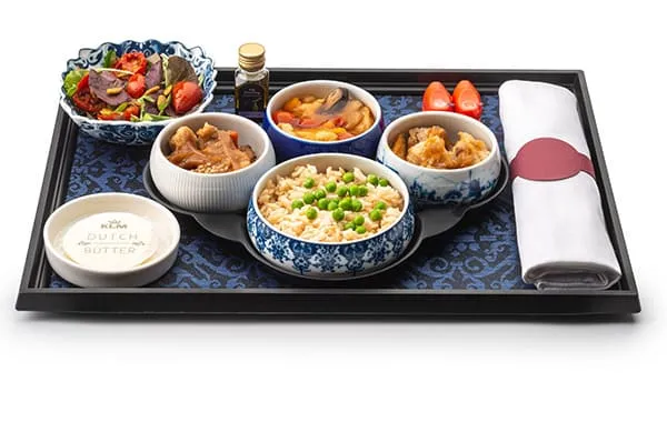 ビジネスクラス機内食（イメージ）