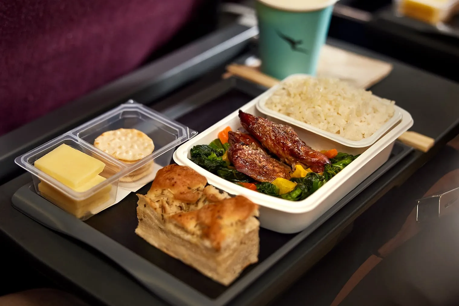 エコノミークラス機内食（イメージ）