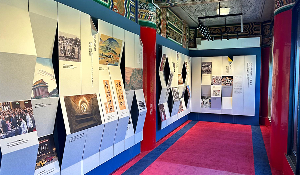 華麗なる歴史が刻まれた回廊①