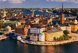 ガムラスタンを一望