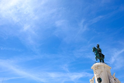 イメージ画像：ポルトガルの空