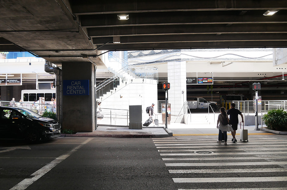 空港内のアクセス1