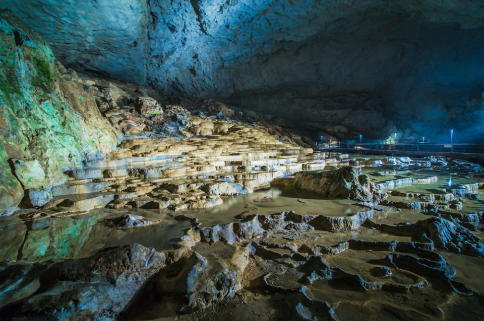 秋芳洞（イメージ）