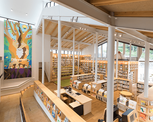 武雄市こども図書館