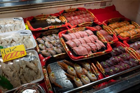 唐戸市場（下関市）