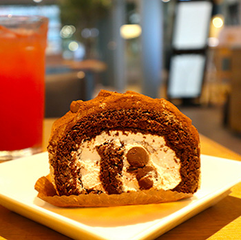 かやの木ロール