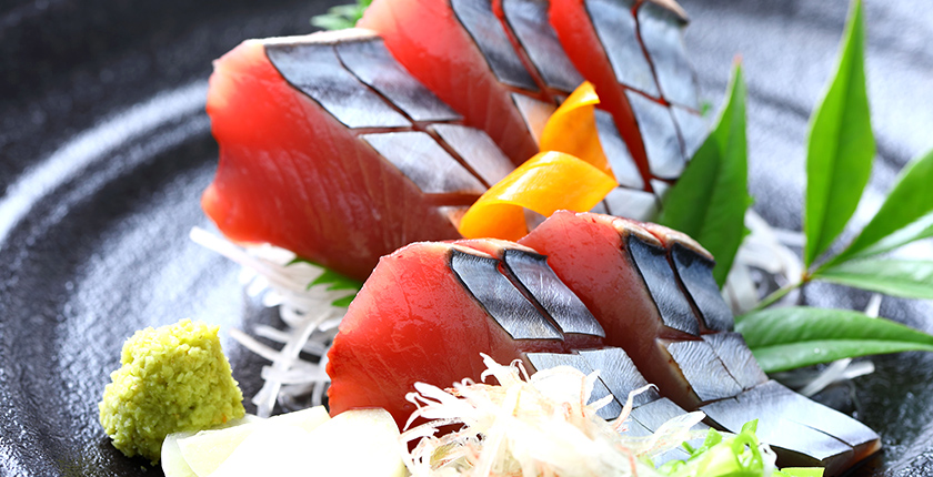 鰹の刺身（イメージ） 