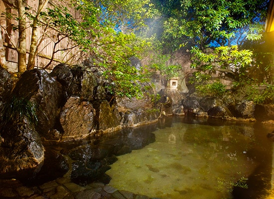 露天風呂（夜・イメージ）