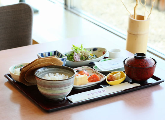 朝食（イメージ）