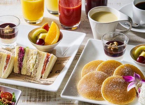 マウナケアでの朝食（イメージ）