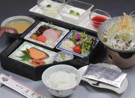 朝食（イメージ）