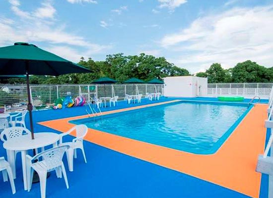 夏期限定屋外プール（イメージ）
