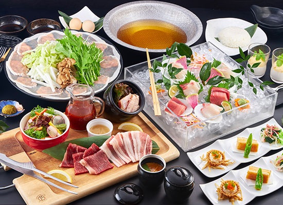 グリル料理の夕食（イメージ）