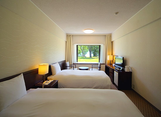 レイクサイドツインルーム（客室一例）