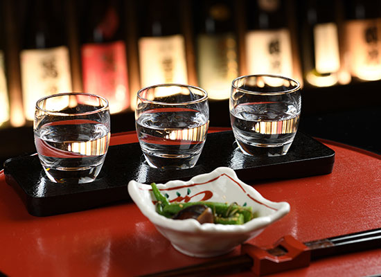 日本酒飲み比べ（イメージ）