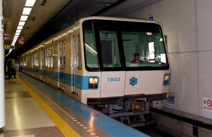 東豊線の7000形電車（2016年6月引退）　提供：さっぽろ観光写真ライブラリー