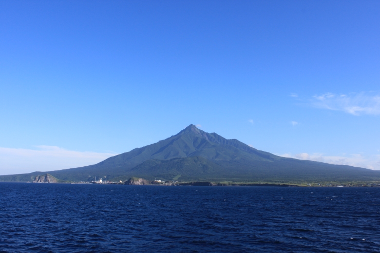利尻島のシンボル利尻山　提供：利尻島観光ポータルサイトRISHIRI PLUS