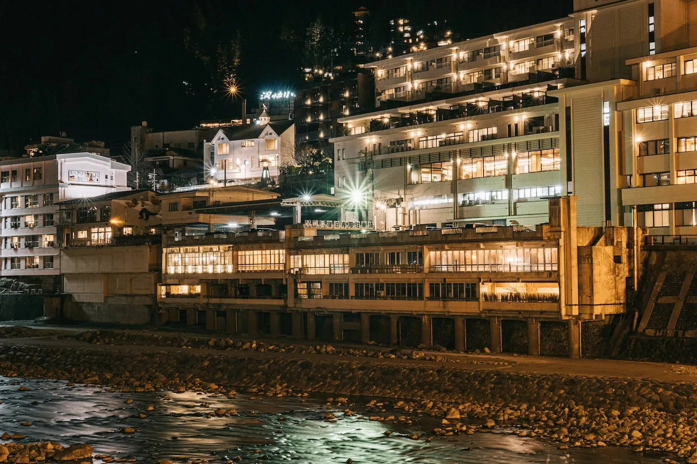 下呂温泉　夜