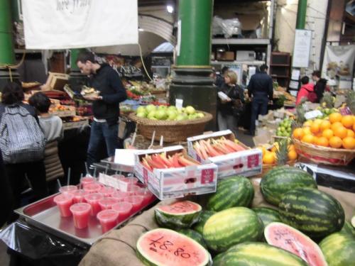 愉快な食べ歩き