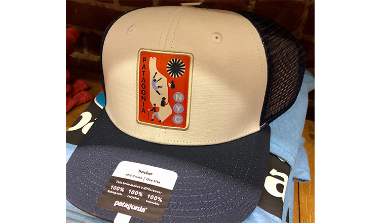 パタゴニア ニューヨーク限定トラッカーハット