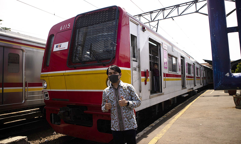 ジャカルタで活躍する日本車両