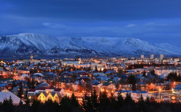販売終了 ライブ中継 冬のアイスランド レイキャヴィクを街歩き His オンラインツアー