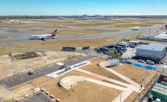 シドニー空港 エアラインスポッターの聖地 Shep S Mound シェパーズマウンド から生中継 His オンラインツアー シドニー空港 エアラインスポッターの聖地 Shep S Mound シェパーズマウンド から生中継 His オンラインツアー