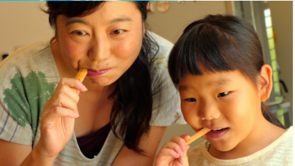 沖縄 宮古島 宮古島から生中継 黒糖作りや苗の植付け サトウキビの魅力丸かじり体験 His オンラインツアー