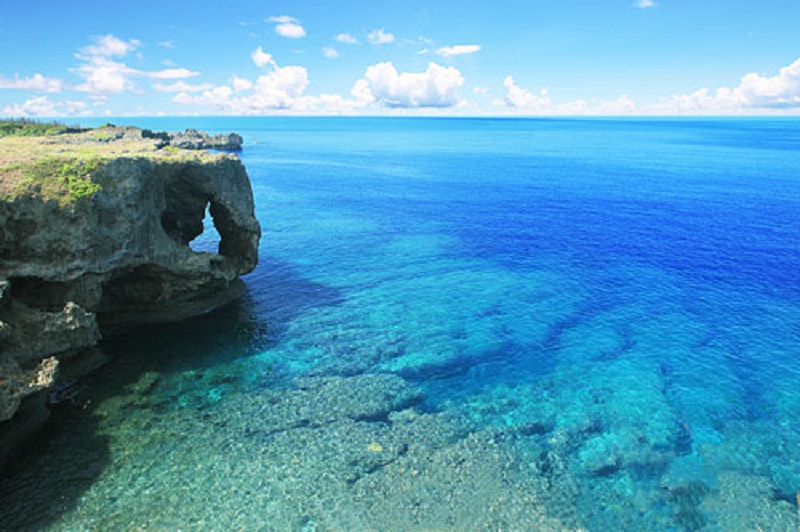 沖縄 観光バスで巡る県内有名スポットコース His Lealea Okinawa