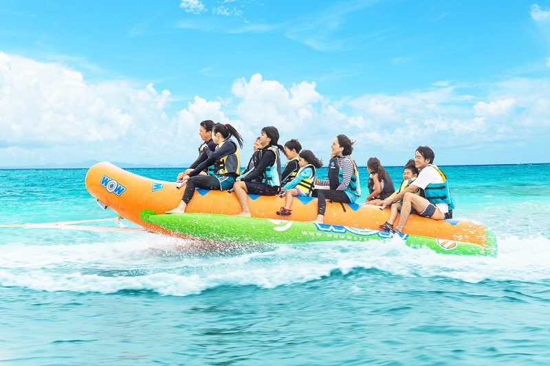 <span class="blue bold">バナナボート</span>