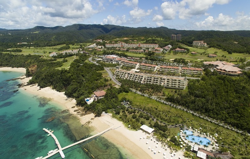 太平洋の海とやんばるの自然に抱かれた敷地80万坪の楽園リゾート<br/><span class="bigger red bold">7,700円</span>～