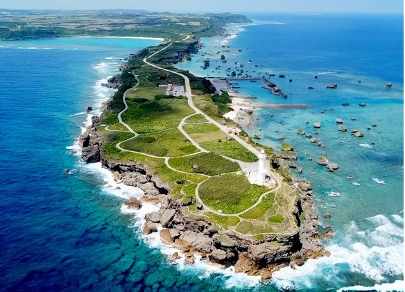 大人<span class="biggest pink bold">8,800</span>円～　
<br/>小人<span class="biggest pink bold">7,800</span>円～　