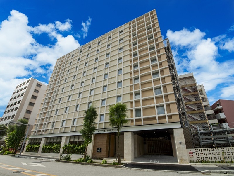 沖縄の風土とデザインの調和が魅せる 新しい沖縄の過ごし方<br/><span class="bigger pink bold">5,500円～</span>