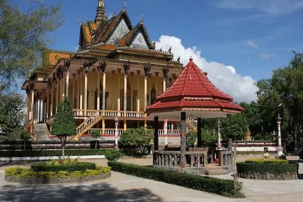 ソーソー・モォイロイ寺院