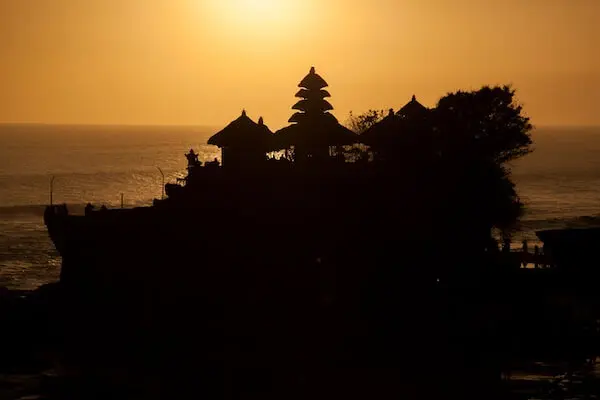 タナロット寺院（バリ島）