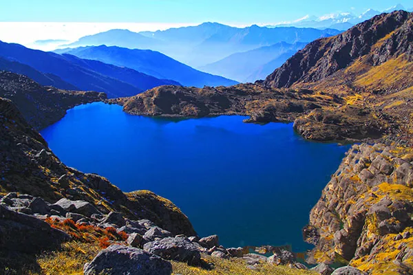 ゴサイクンダ湖