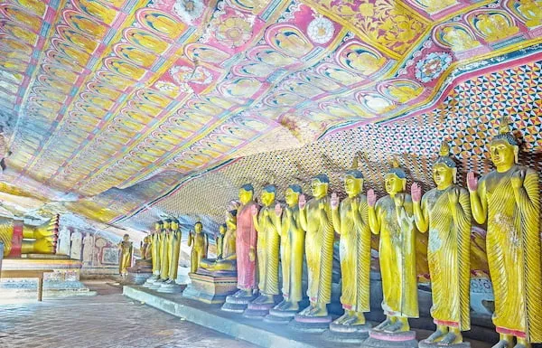 ダンブッラの石窟寺院