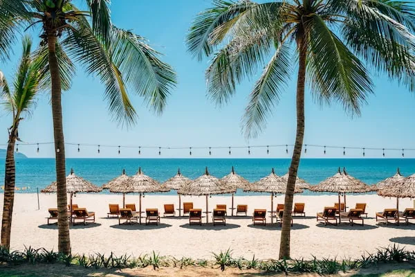 のんびりできるビーチリゾートに滞在